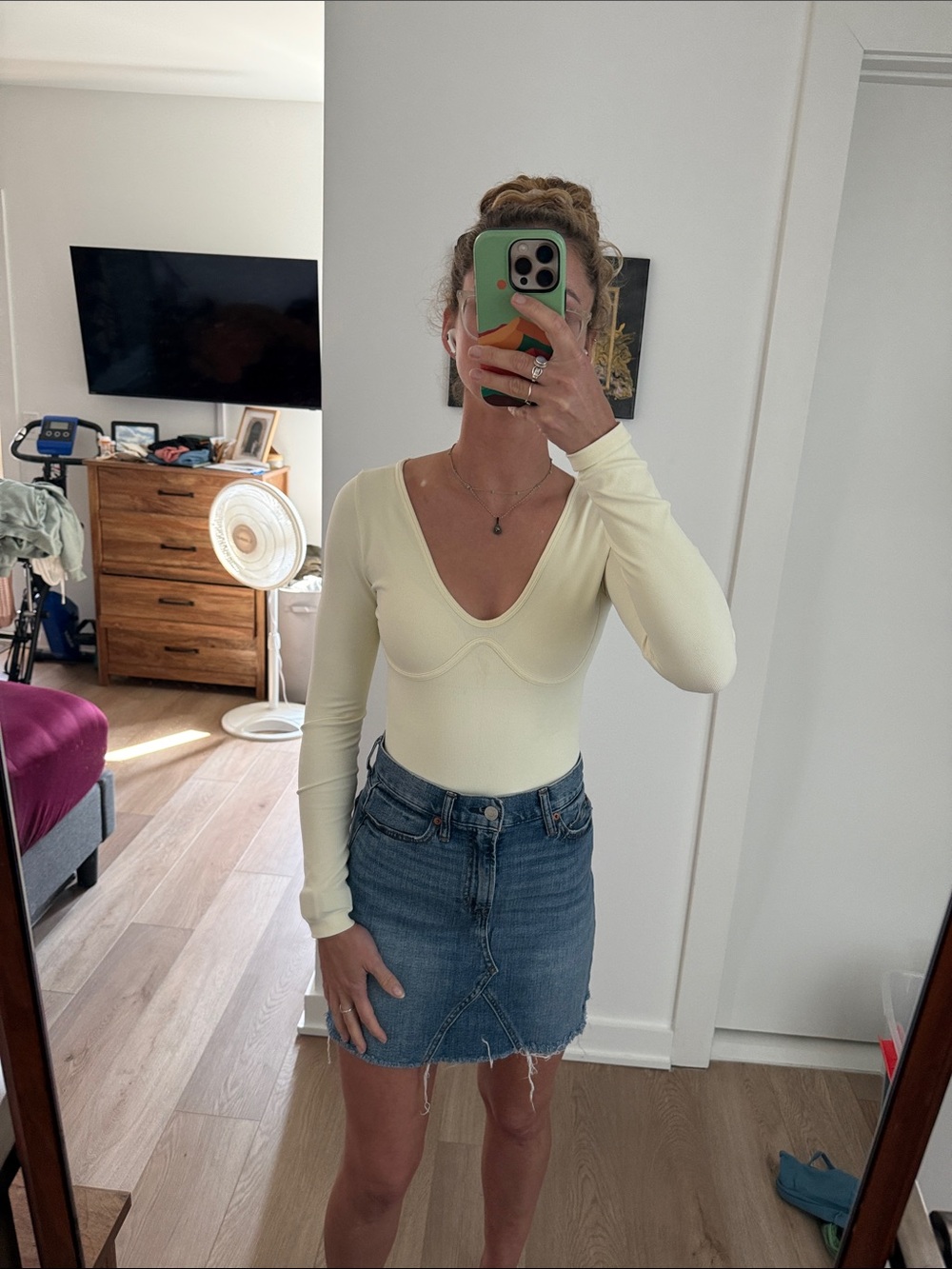 Cream Long Sleeve V-Neck Bodysuit